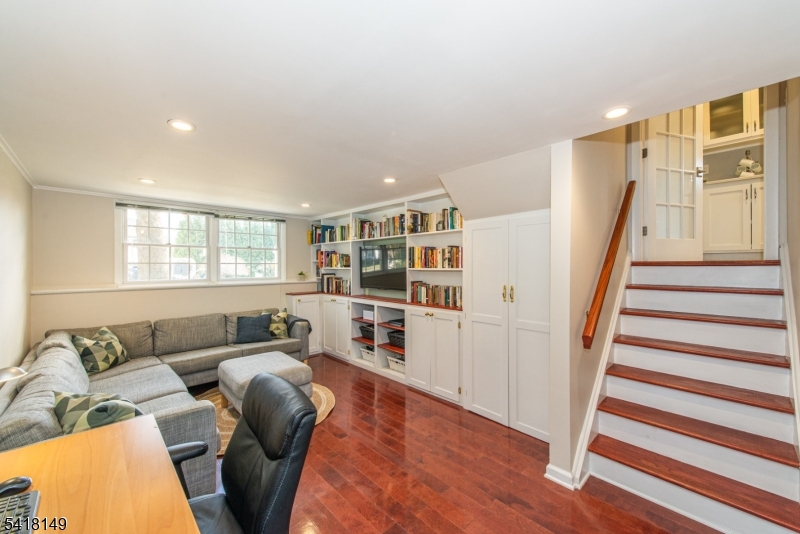 South / Woodland - Residential