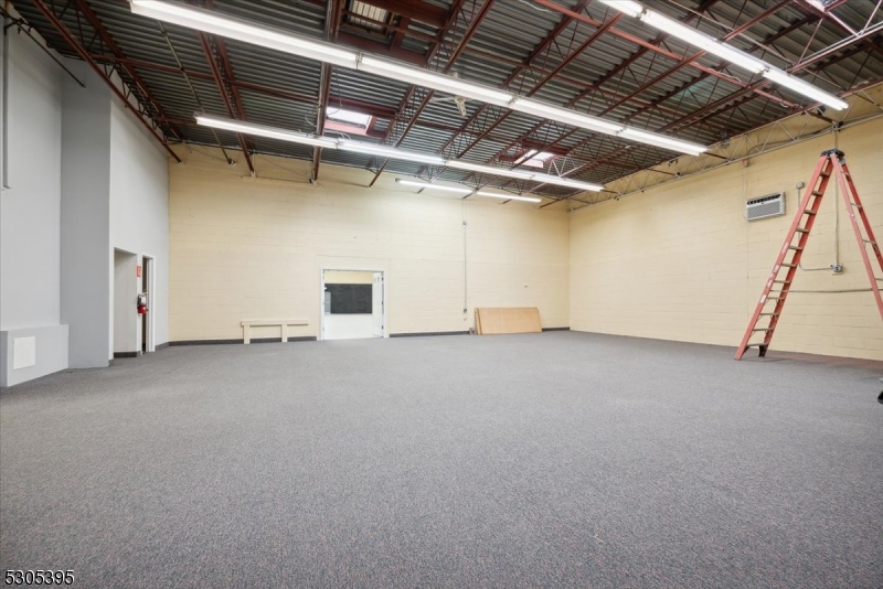 RT 22 CORRIDOR - Commercial Lease