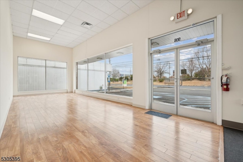 RT 22 CORRIDOR - Commercial Lease