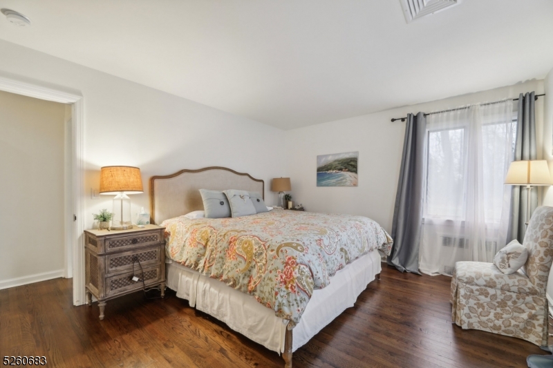 New Vernon - Residential