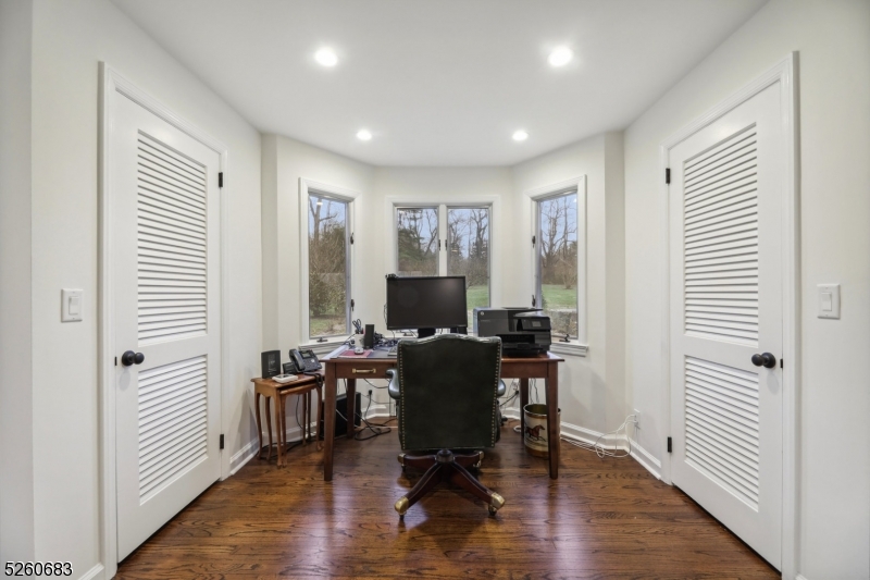 New Vernon - Residential