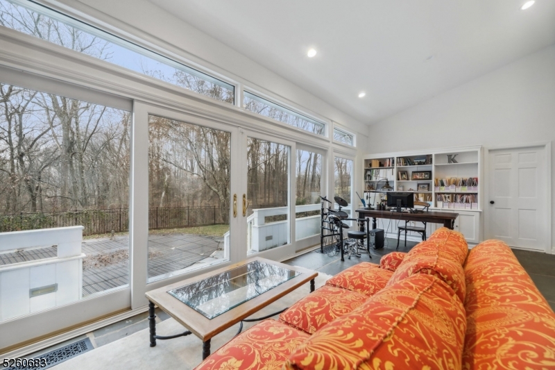 New Vernon - Residential