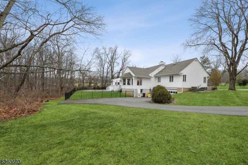 New Vernon - Residential