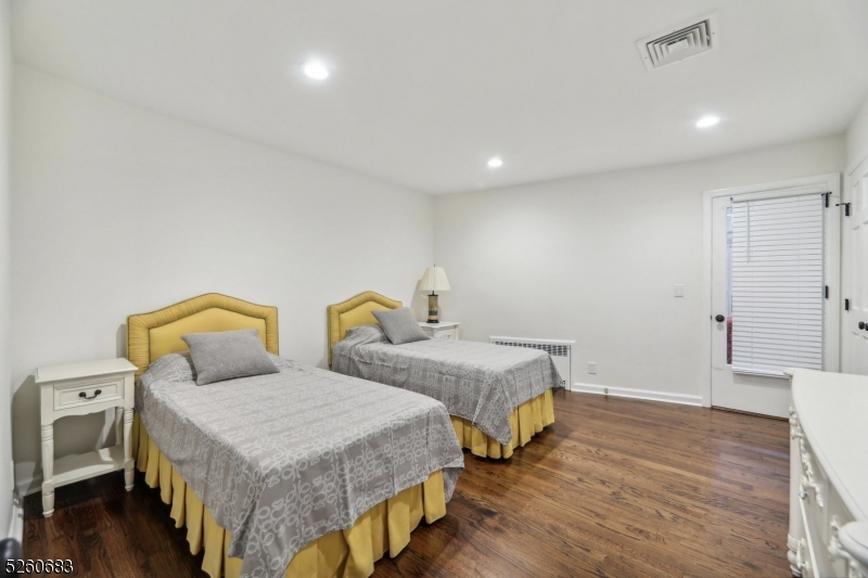 New Vernon - Residential