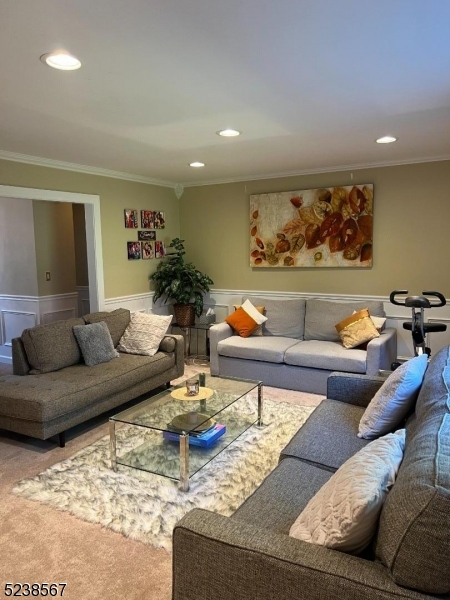 Mountain Club - Residential Lease