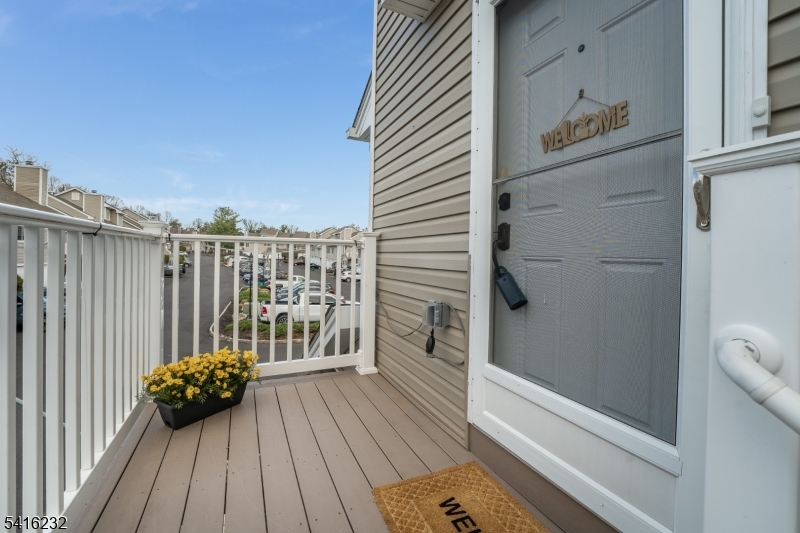 Signal Pointe - Residential