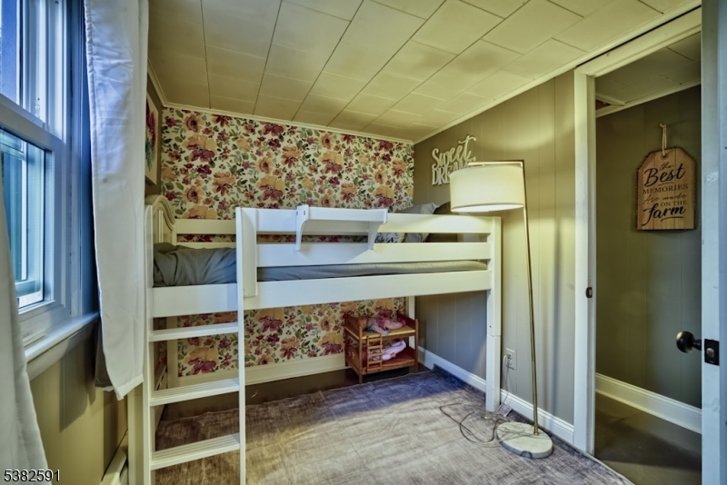 28 acres FARM ASSESSED - Residential