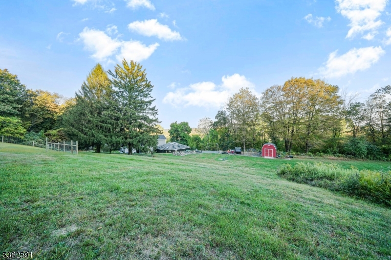 28 acres FARM ASSESSED - Residential