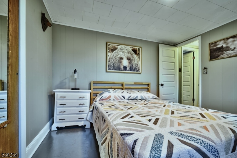 28 acres FARM ASSESSED - Residential