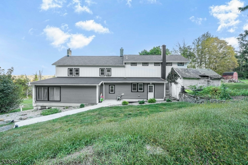 28 acres FARM ASSESSED - Residential