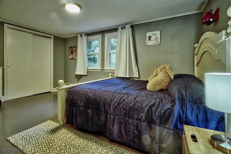 28 acres FARM ASSESSED - Residential