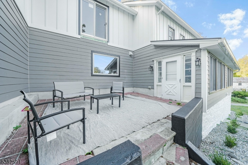 28 acres FARM ASSESSED - Residential