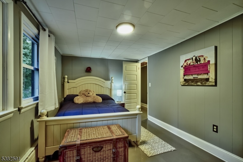 28 acres FARM ASSESSED - Residential