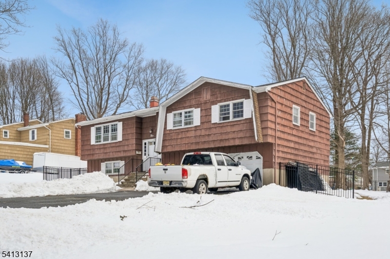 Pershing Estates - Residential