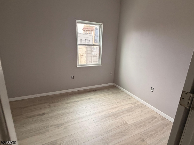 LOWER BROADWAY - Residential Lease