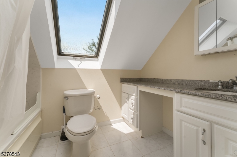 COVERED BRIDGE AREA - Residential