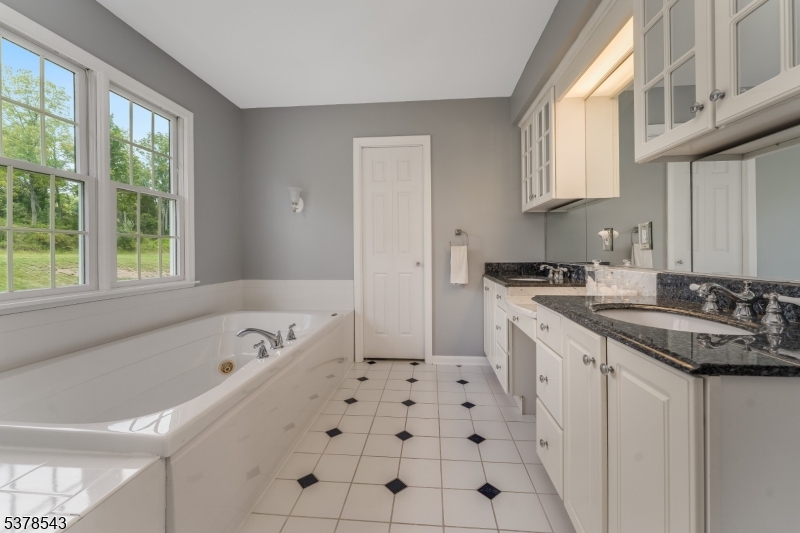 COVERED BRIDGE AREA - Residential