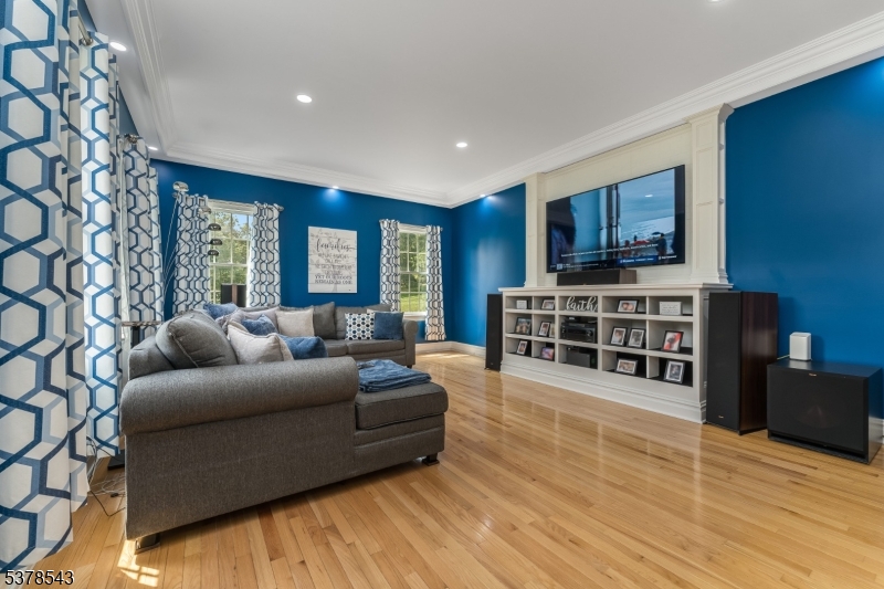 COVERED BRIDGE AREA - Residential