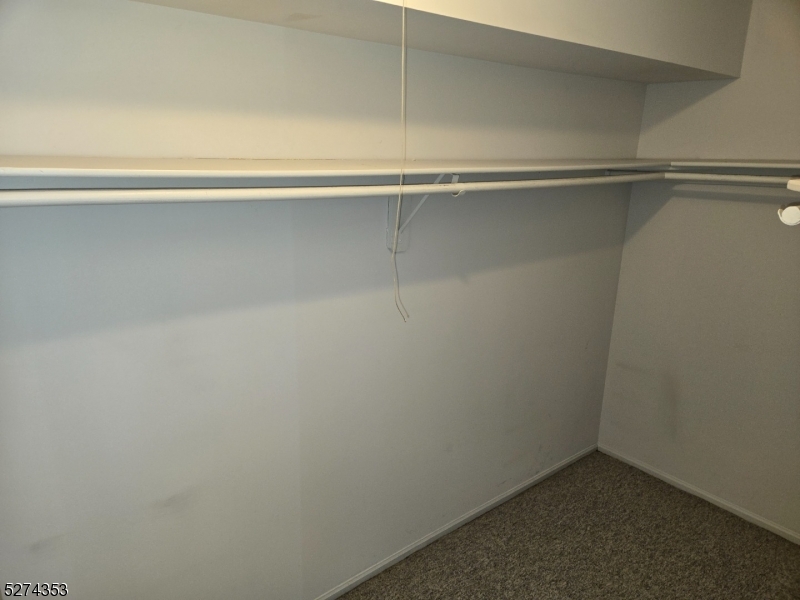 Hilltop Farms - Residential Lease