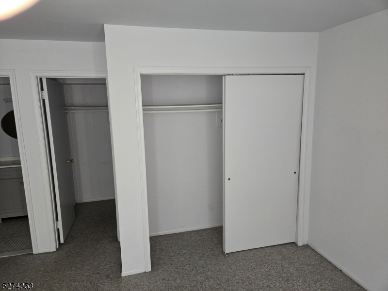 Hilltop Farms - Residential Lease