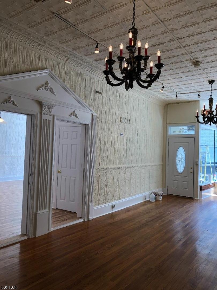 Newton Business District - Residential Lease