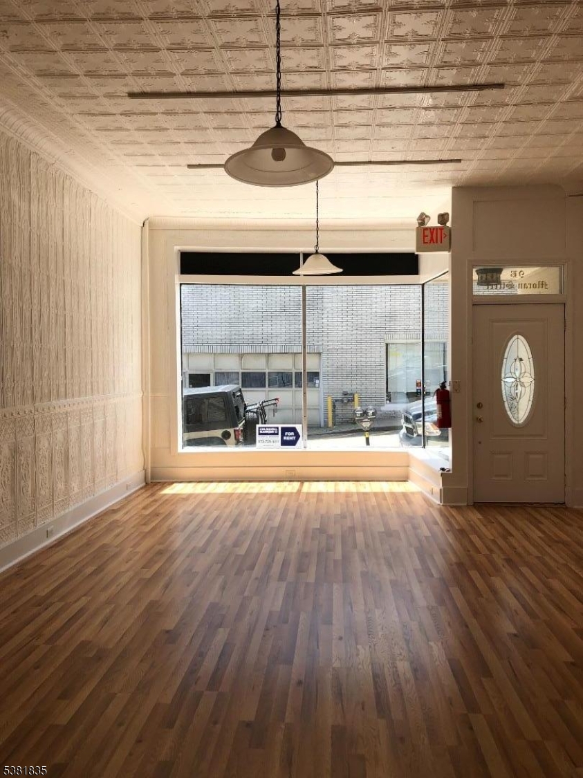 Newton Business District - Residential Lease