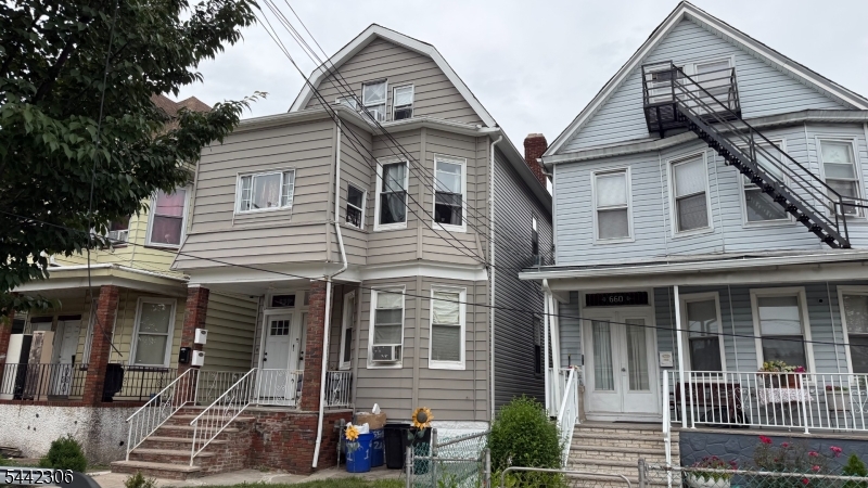 Photo 1 of 25 — 658 Adams Ave, Elizabeth City, NJ 07201