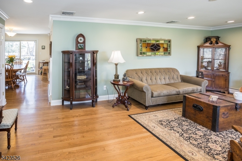 Ironia - Residential