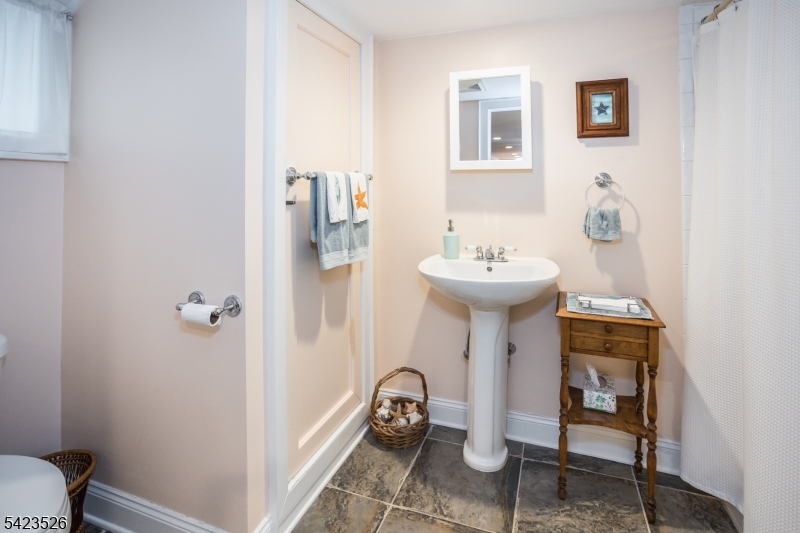 Ironia - Residential