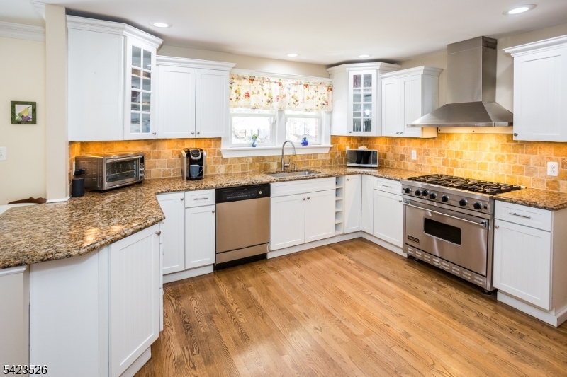 Ironia - Residential