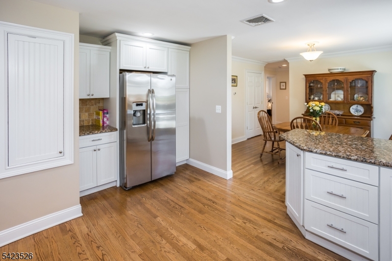 Ironia - Residential