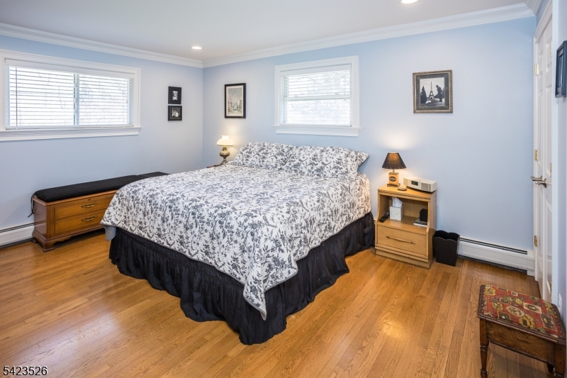 Ironia - Residential