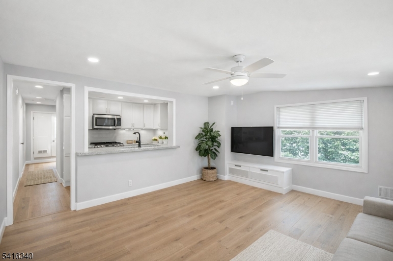 PACKANACK LAKE - Residential