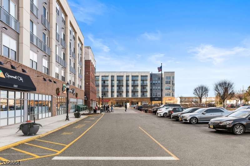 Liberty Square at Wesmont - Residential