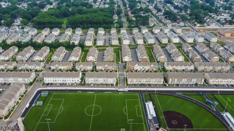 Liberty Square at Wesmont - Residential