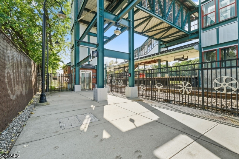 Liberty Square at Wesmont - Residential