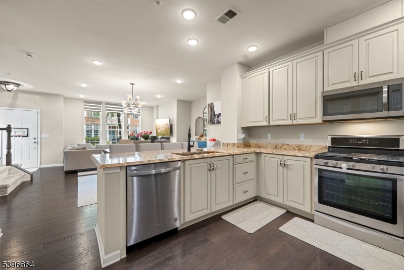 Liberty Square at Wesmont - Residential