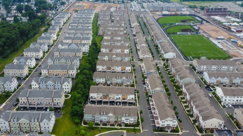 Liberty Square at Wesmont - Residential