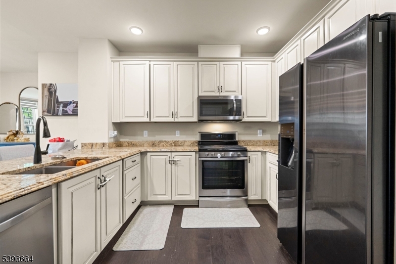 Liberty Square at Wesmont - Residential