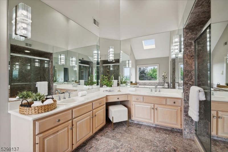 BROOKSIDE - Residential