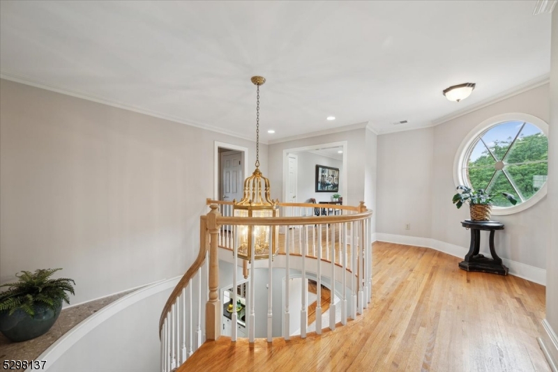 BROOKSIDE - Residential