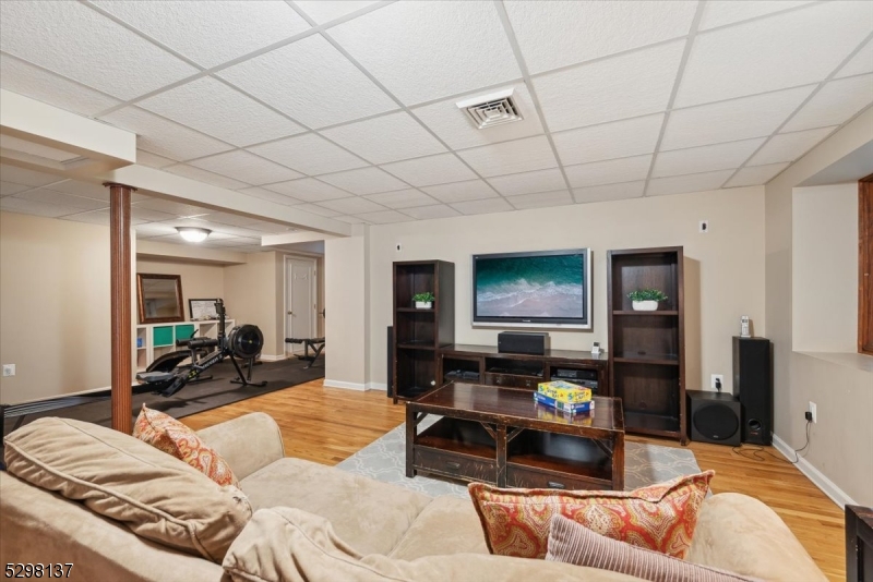 BROOKSIDE - Residential