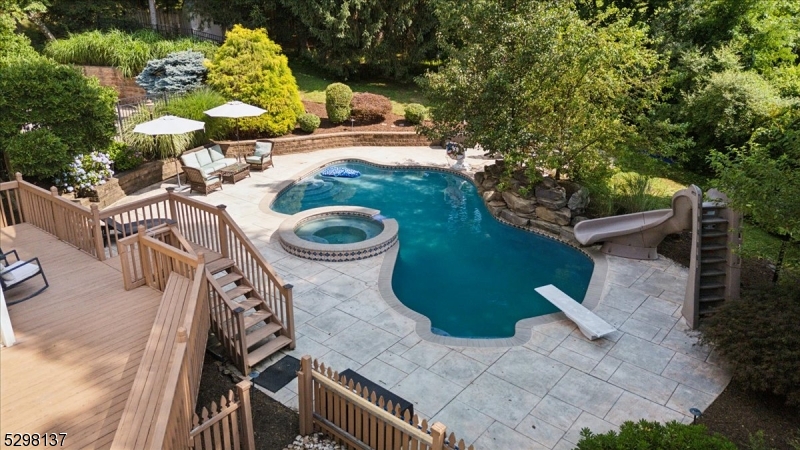 BROOKSIDE - Residential