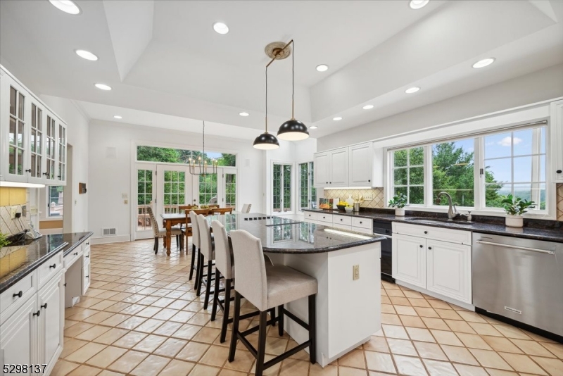 BROOKSIDE - Residential