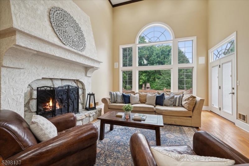 BROOKSIDE - Residential