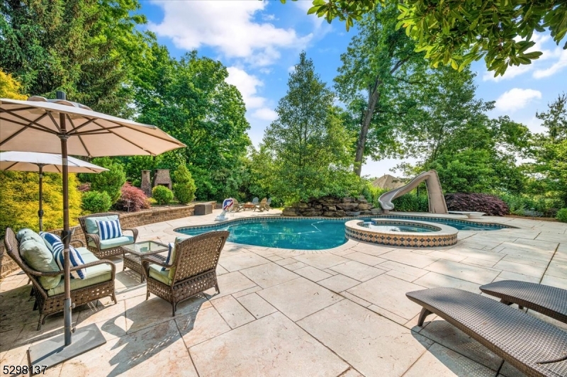 BROOKSIDE - Residential