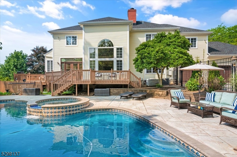 BROOKSIDE - Residential