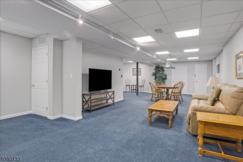 The Pond - Residential