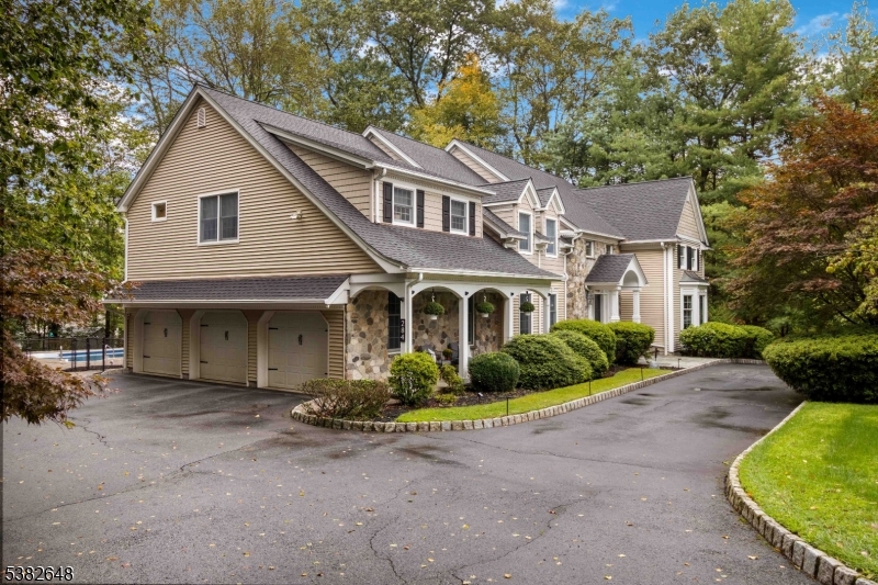 Summit Knolls - Residential