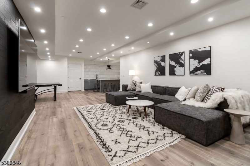 Summit Knolls - Residential